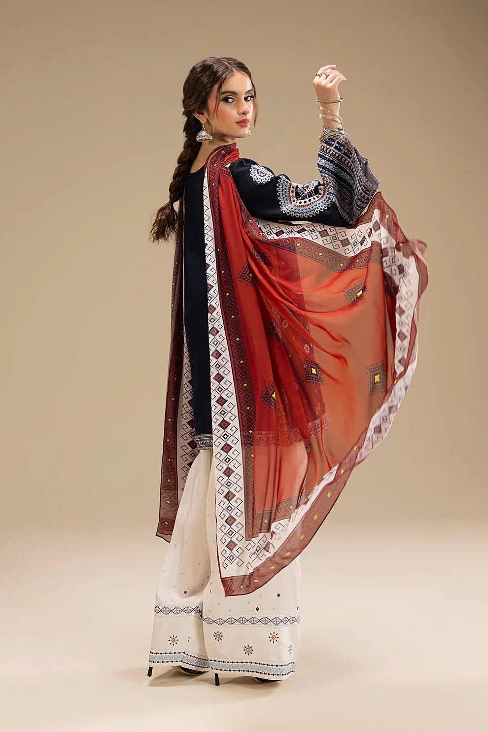 JAZMIN-3PC DHANAK EMBROIDERED SUIT GUL24